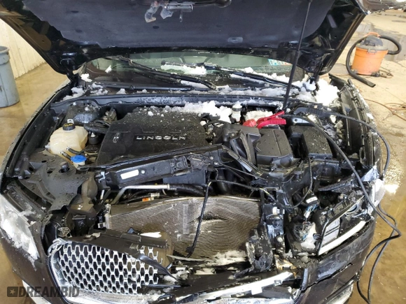 2018 Lincoln Continental Livery with VIN 1LN6L9HK9J5606425, listed as a Copart auction lot 86798834 with 116,879 mi miles and Salvage Title. Bid and sale history available at carsss.com. Image 11.