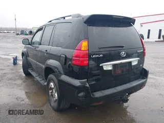 2003 Lexus GX 470 with VIN JTJBT20X930022217, listed as a IAAI auction lot 41527764 with 272,472 mi miles. Bid and sale history available at carsss.com. Image 3.