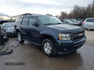 2009 Chevrolet Tahoe 2LT z VIN 1GNFK23009R152985, wystawiony jako IAAI lot #40902282 z przebiegiem 248 076 mil mil oraz . Historia ofert i sprzedaży dostępna na DreamBid. Obrazek 1.