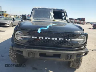 2022 Ford Bronco with VIN 1FMEE5DP5NLB84218, listed as a Copart auction lot 48732155 with 5,741 mi miles and Salvage Title. Bid and sale history available at DreamBid. Image 5.