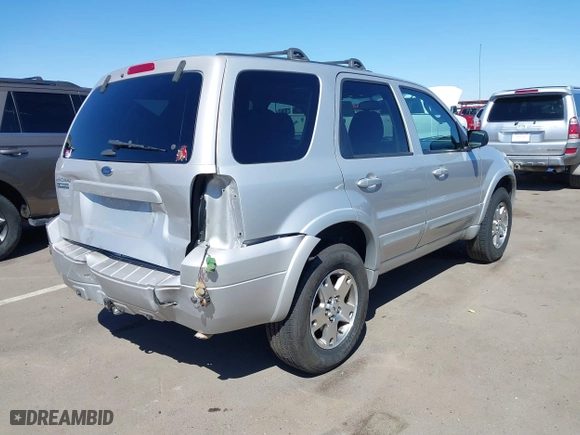 2005 Ford Escape Limited with VIN 1FMCU94145KA63604, listed as a IAAI auction lot 41825343 with 179,263 mi miles. Bid and sale history available at carsss.com. Image 4.