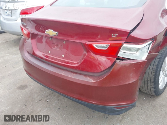 2018 Chevrolet Malibu LT z VIN 1G1ZD5ST3JF138526, wystawiony jako IAAI lot #41461263 z przebiegiem 121 113 mil mil oraz . Historia ofert i sprzedaży dostępna na DreamBid. Obrazek 17.