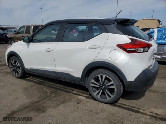 2018 Nissan Kicks SV with VIN 3N1CP5CU3JL533780, listed as a Copart auction lot 47972285 with 44,159 mi miles and Salvage Title. Bid and sale history available at carsss.com. Image 2.
