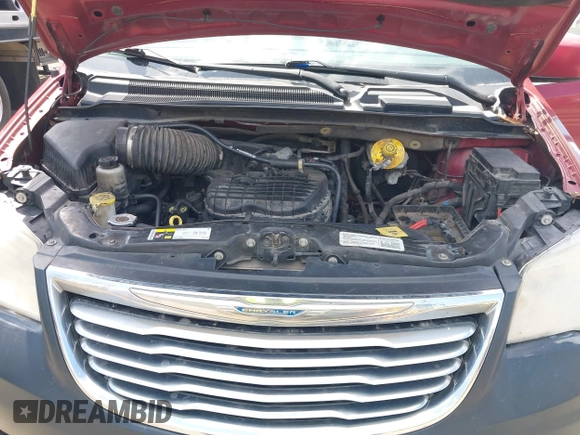 2014 Chrysler Town & Country Touring with VIN 2C4RC1BG4ER363638, listed as a IAAI auction lot 42080155 with 247,178 mi miles. Bid and sale history available at carsss.com. Image 10.