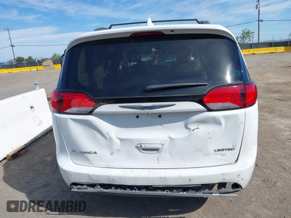 2017 Chrysler Pacifica Limited with VIN 2C4RC1GG6HR659936, listed as a IAAI auction lot 42024887 with 83,705 mi miles and . Bid and sale history available at DreamBid. Image 16.