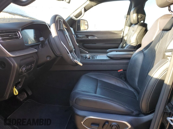 2023 Jeep Wagoneer Series II with VIN 1C4SJRBP8PS562800, listed as a Copart auction lot 83017904 with 35,176 mi miles and Clean title. Bid and sale history available at DreamBid. Image 7.