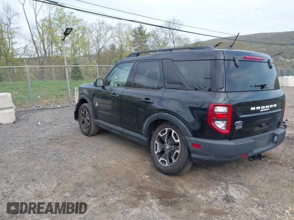 2021 Ford Bronco Sport Outer Banks z VIN 3FMCR9C65MRA88763, wystawiony jako IAAI lot #42113358 z przebiegiem 17 495 mil mil oraz . Historia ofert i sprzedaży dostępna na DreamBid. Obrazek 3.