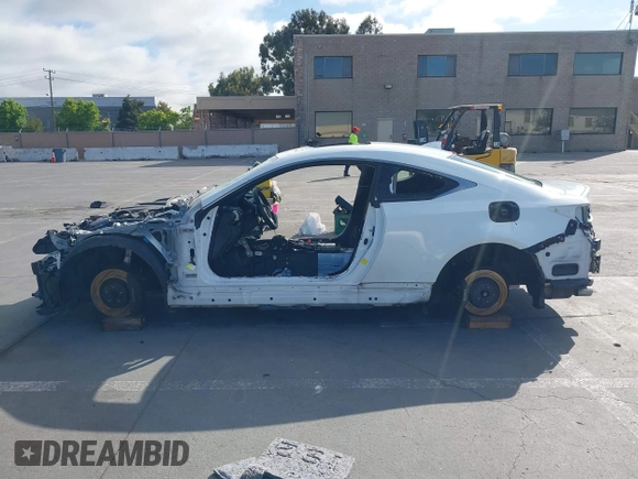 2015 Lexus RC F with VIN JTHHP5BC3F5004492, listed as a IAAI auction lot 42380194 with Not provided miles and . Bid and sale history available at DreamBid. Image 14.