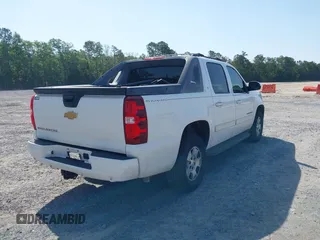2012 Chevrolet Avalanche LT with VIN 3GNMCFE08CG207148, listed as a IAAI auction lot 42281392 with 184,219 mi miles and . Bid and sale history available at DreamBid. Image 4.