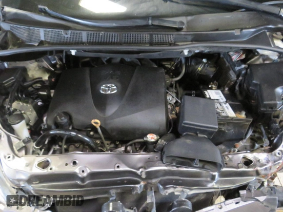 2018 Toyota Sienna XLE Auto Access Seat with VIN 5TDYZ3DC3JS921237, listed as a Copart auction lot 77463384 with 58,821 mi miles and Salvage Title. Bid and sale history available at carsss.com. Image 7.