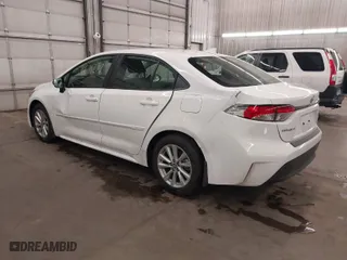 2024 Toyota Corolla LE with VIN 5YFB4MDE1RP213407, listed as a IAAI auction lot 41625277 with 3,948 mi miles. Bid and sale history available at carsss.com. Image 3.
