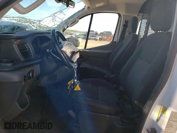 2020 Ford Transit Cargo z VIN 1FTBR1Y84LKB13862, wystawiony jako Copart lot #76937393 z przebiegiem 95 412 mil mil oraz Czysty tytuł • Clean title. Historia ofert i sprzedaży dostępna na DreamBid. Obrazek 7.
