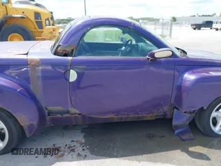 2004 Chevrolet SSR LS with VIN 1GCES14P84B110592, listed as a IAAI auction lot 41994261 with Not Provided miles and . Bid and sale history available at DreamBid. Image 21.