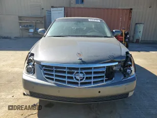 2006 Cadillac DTS 1SD z VIN 1G6KD57Y76U179888, wystawiony jako Copart lot #47218125 z przebiegiem 181 683 mil mil oraz Szkoda całkowita • Salvage title. Historia ofert i sprzedaży dostępna na DreamBid. Obrazek 5.