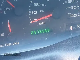 2003 Ford F-250 XL с VIN 1FTNW21P53EB48504, выставлен на аукционе IAAI как лот 41495259 с пробегом 257 559 миль миль и . История ставок и продаж доступна на DreamBid. Изображение 15.