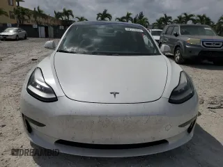 2020 Tesla Model 3 Performance z VIN 5YJ3E1EC4LF800149, wystawiony jako Copart lot #48711045 z przebiegiem 95 229 mil mil oraz Szkoda całkowita • Salvage title. Historia ofert i sprzedaży dostępna na DreamBid. Obrazek 5.
