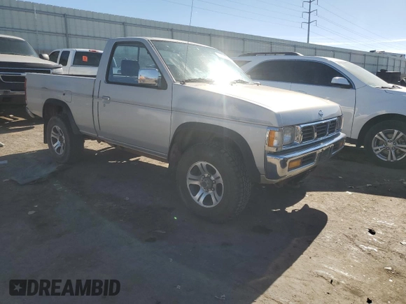 1996 Nissan Frontier XE z VIN 1N6SD11Y5TC327761, wystawiony jako Copart lot #79662594 z przebiegiem 151 631 mil mil oraz Szkoda całkowita • Salvage title. Historia ofert i sprzedaży dostępna na DreamBid. Obrazek 4.