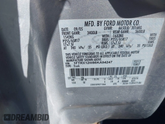 2006 Ford F-150 STX with VIN 1FTRX12W86KA94247, listed as a IAAI auction lot 41730539 with 301,333 mi miles. Bid and sale history available at carsss.com. Image 9.