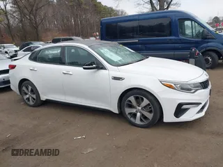2020 Kia Optima LX with VIN 5XXGT4L3XLG399313, listed as a IAAI auction lot 41656479 with 82,960 mi miles. Bid and sale history available at carsss.com. Image 13.