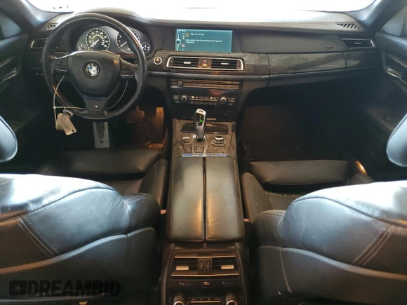 2012 BMW 7 Series 750Li с VIN WBAKB8C59CC852419, выставлен на аукционе Copart как лот 53736305 с пробегом 150 224 миль миль и Списание • Salvage title. История ставок и продаж доступна на DreamBid. Изображение 8.
