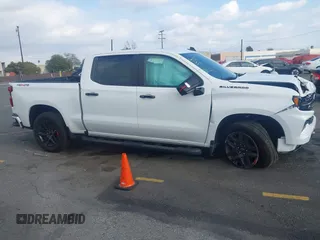 2024 Chevrolet Silverado 1500 RST with VIN 1GCUDEED2RZ105033, listed as a IAAI auction lot 41552431 with 15,515 mi miles. Bid and sale history available at carsss.com. Image 13.
