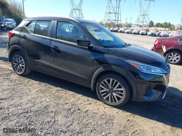 2023 Nissan Kicks SV with VIN 3N1CP5CV9PL558393, listed as a IAAI auction lot 40697756 with 31,375 mi miles. Bid and sale history available at carsss.com. Image 1.