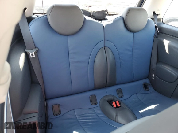 2003 MINI Hardtop S with VIN WMWRE33423TD67736, listed as a Copart auction lot 53428565 with 148,784 mi miles and Clean Title. Bid and sale history available at DreamBid. Image 10.