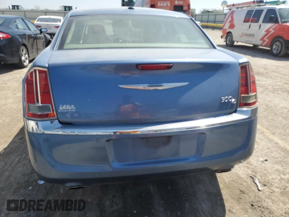2011 Chrysler 300 C z VIN 2C3CA6CTXBH581058, wystawiony jako Copart lot #51690545 z przebiegiem 147 218 mil mil oraz Szkoda całkowita • Salvage title. Historia ofert i sprzedaży dostępna na DreamBid. Obrazek 6.