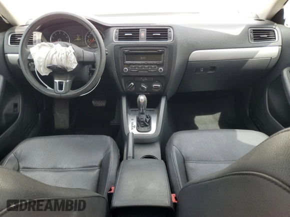 2013 Volkswagen Jetta SE with VIN 3VWDP7AJ7DM418763, listed as a Copart auction lot 56420575 with 130,301 mi miles and Salvage title. Bid and sale history available at DreamBid. Image 8.