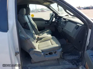 2014 Ford F-150 XL with VIN 1FTMF1CM6EKG10307, listed as a IAAI auction lot 41749365 with 32,939 mi miles. Bid and sale history available at carsss.com. Image 5.