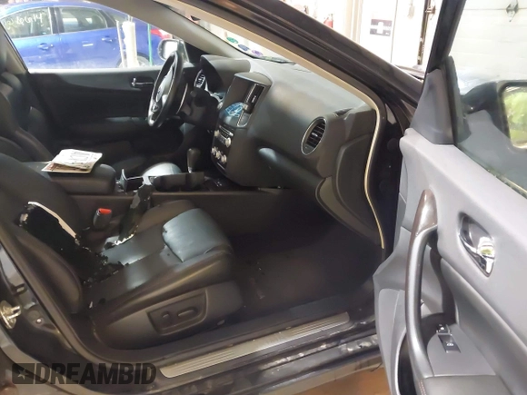 2014 Nissan Maxima SV with VIN 1N4AA5AP3EC476880, listed as a IAAI auction lot 42270932 with 136,357 mi miles and . Bid and sale history available at DreamBid. Image 5.