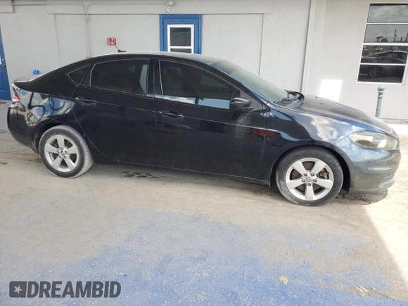 2015 Dodge Dart SXT z VIN 1C3CDFBB6FD286736, wystawiony jako Copart lot #61548935 z przebiegiem 121 330 mil mil oraz Czysty tytuł • Clean title. Historia ofert i sprzedaży dostępna na DreamBid. Obrazek 4.