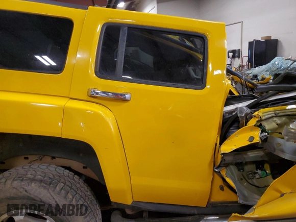 2007 Hummer H3 SUV z VIN 5GTDN13E278117244, wystawiony jako Copart lot #53061795 z przebiegiem Nie podano mil oraz Czysty tytuł • Clean title. Historia ofert i sprzedaży dostępna na DreamBid. Obrazek 10.