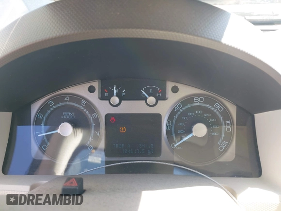2010 Mercury Mariner с VIN 4M2CN8BG3AKJ01945, выставлен на аукционе IAAI как лот 42025848 с пробегом 124 617 миль миль и . История ставок и продаж доступна на DreamBid. Изображение 7.
