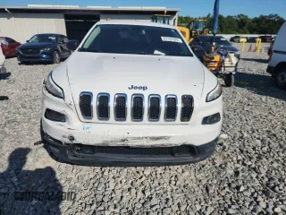 2015 Jeep Cherokee Sport with VIN 1C4PJLAB7FW617091, listed as a Copart auction lot 62167605 with 149,968 mi miles and Salvage title. Bid and sale history available at DreamBid. Image 5.