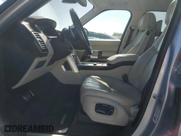 2015 Land Rover Range Rover Autobiography with VIN SALGV3TFXFA214698, listed as a Copart auction lot 60444585 with 101,326 mi miles and Salvage title. Bid and sale history available at DreamBid. Image 7.