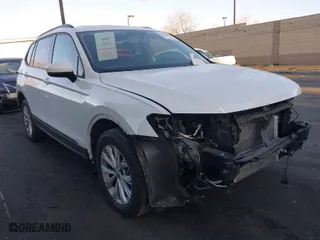2019 Volkswagen Tiguan S with VIN 3VV1B7AX4KM009210, listed as a IAAI auction lot 41864482 with 47,987 mi miles. Bid and sale history available at carsss.com. Image 1.