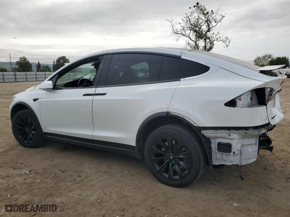 2018 Tesla Model X 75D with VIN 5YJXCAE28JF138300, listed as a Copart auction lot 50762405 with 135,527 mi miles and Salvage Title. Bid and sale history available at carsss.com. Image 2.