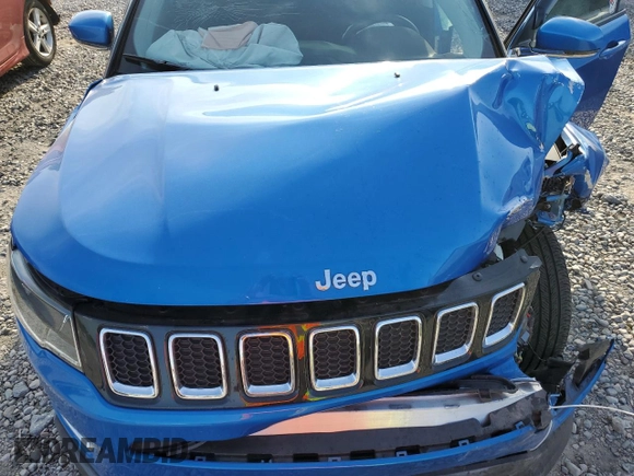 2018 Jeep Compass Limited with VIN 3C4NJCCB9JT194565, listed as a Copart auction lot 52621355 with 48,367 mi miles and Salvage title. Bid and sale history available at DreamBid. Image 12.