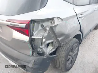 2021 Kia Seltos LX z VIN KNDEPCAAXM7136028, wystawiony jako IAAI lot #42070236 z przebiegiem 87 681 mil mil oraz . Historia ofert i sprzedaży dostępna na DreamBid. Obrazek 18.