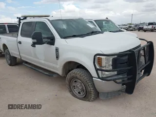 2019 Ford F-250 XL with VIN 1FT7W2B68KEE64279, listed as a IAAI auction lot 42523550 with 296,849 mi miles and . Bid and sale history available at DreamBid. Image 1.