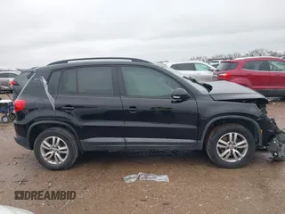 2016 Volkswagen Tiguan S z VIN WVGAV7AX5GW577538, wystawiony jako IAAI lot #41554415 z przebiegiem 94 233 mil mil oraz . Historia ofert i sprzedaży dostępna na DreamBid. Obrazek 12.