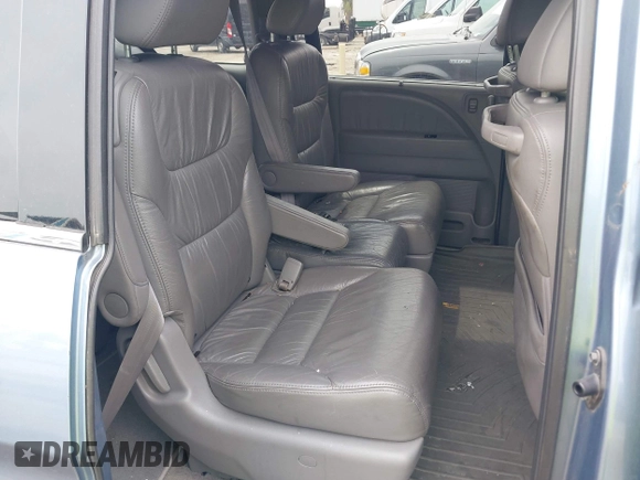 2010 Honda Odyssey Touring with VIN 5FNRL3H93AB008129, listed as a IAAI auction lot 42115112 with 260,075 mi miles. Bid and sale history available at carsss.com. Image 8.