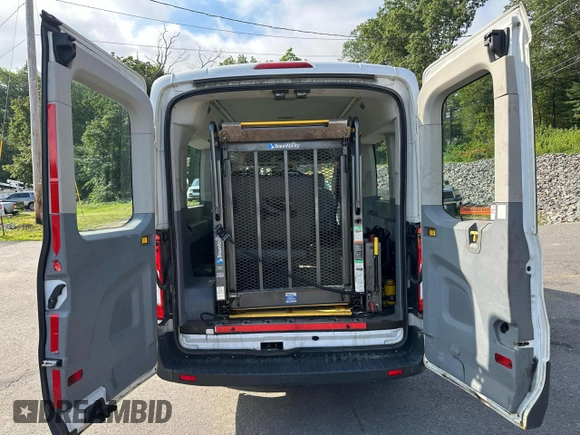 2017 Ford Transit XL with VIN 1FDZX2CM0HKA42015, listed as a Copart auction lot 64076855 with 252,406 mi miles and Clean title. Bid and sale history available at DreamBid. Image 8.