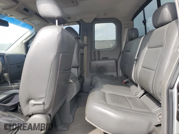 2006 Nissan Titan SE с VIN 1N6BA06A16N571799, выставлен на аукционе Copart как лот 46093745 с пробегом 118 019 миль миль и Списание • Salvage title. История ставок и продаж доступна на DreamBid. Изображение 10.