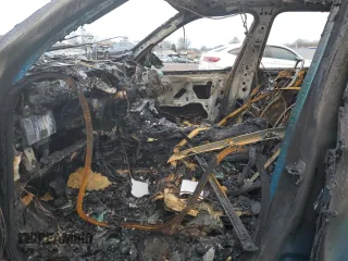 2018 BMW X5 M z VIN 5YMKT6C54J0X21036, wystawiony jako Copart lot #40779694 z przebiegiem Nie podano mil oraz . Historia ofert i sprzedaży dostępna na DreamBid. Obrazek 7.
