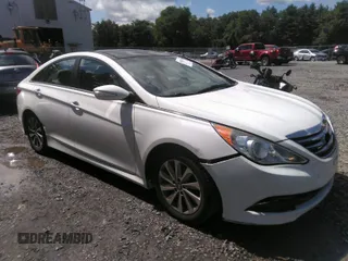 2014 Hyundai Sonata SE with VIN 5NPEC4AC3EH896740, listed as a IAAI auction lot 40032340 with 131,394 mi miles and . Bid and sale history available at DreamBid. Image 1.