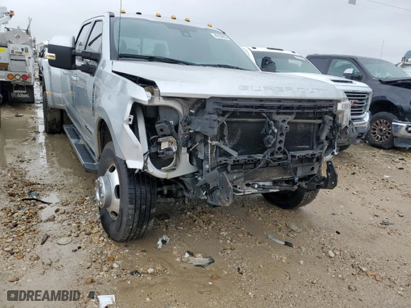 2018 Ford Super Duty F-350 DRW XL with VIN 1FT8W3DT2JEC77437, listed as a Copart auction lot 45136635 with 119,607 mi miles and Clean Title. Bid and sale history available at carsss.com. Image 9.