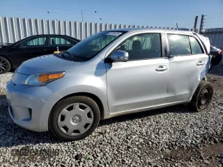 2013 Scion xD with VIN JTKKUPB40D1035989, listed as a Copart auction lot 52076475 with 213,548 mi miles and Salvage Title. Bid and sale history available at carsss.com. Image 1.