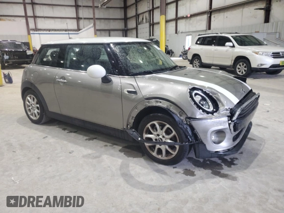 2019 MINI Hardtop Cooper with VIN WMWXP5C54K2H32069, listed as a Copart auction lot 58061535 with 50,514 mi miles and Salvage title. Bid and sale history available at DreamBid. Image 4.